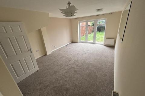 3 bedroom townhouse to rent, Wisteria Way, Nuneaton CV10