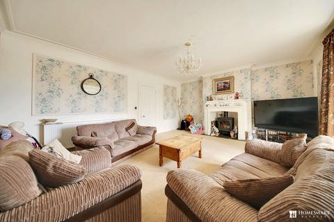 4 bedroom semi-detached house for sale, Castle Road, Halton, WA7