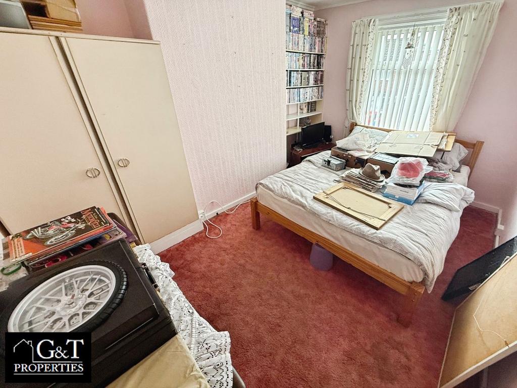 Second bedroom