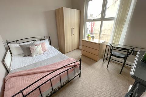undefined, Cotswold Street, L7 2PY,