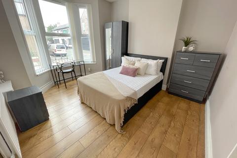 undefined, Cotswold Street, L7 2PY,