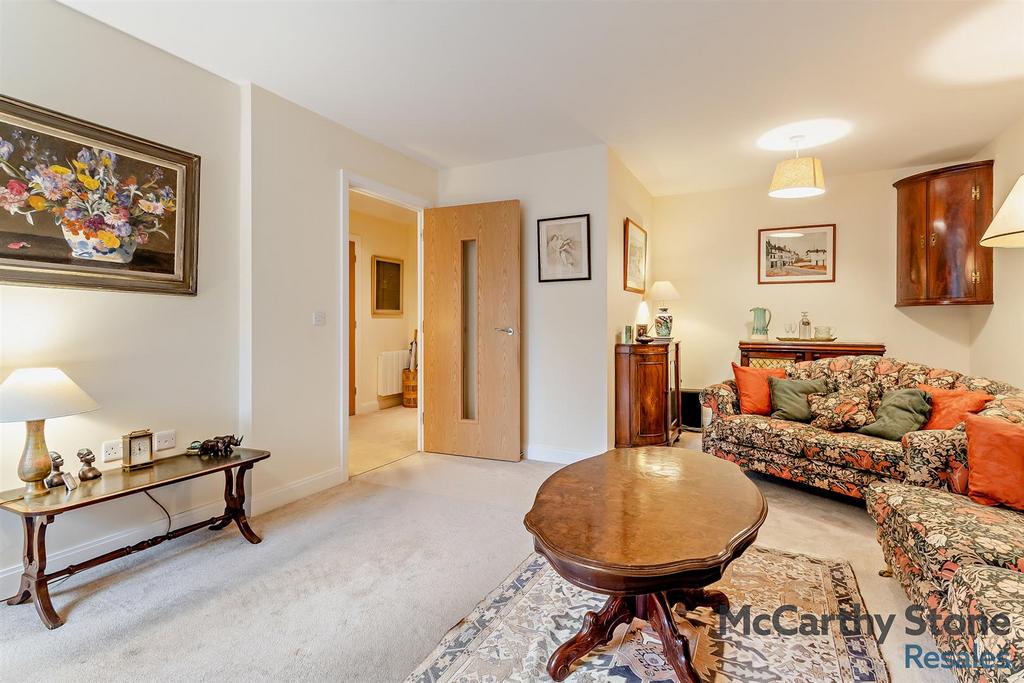 8667186-interior04-800.jpg