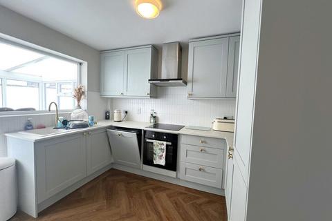 undefined, 45 Nant Bychan, Moelfre, LL72
