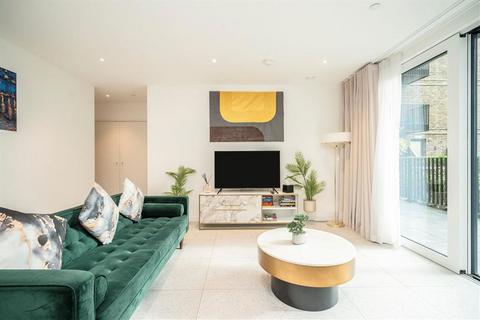 3 bedroom flat for sale, Cendal Crescent, London E1