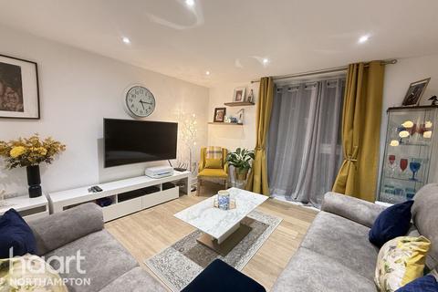 undefined, Goldcrest Close, Daventry