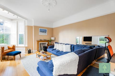4 bedroom end of terrace house for sale, Edenbridge Road, Bush Hill Park, Enfield, EN1