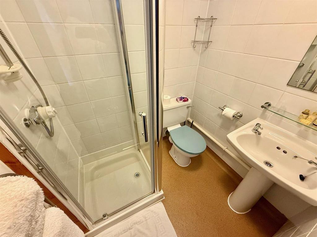 Bed 5 En-Suite Shower Room