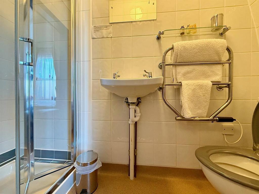 Bed 3 En-Suite Shower Room