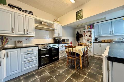 9 bedroom terraced house for sale, North Denes Road, Great Yarmouth