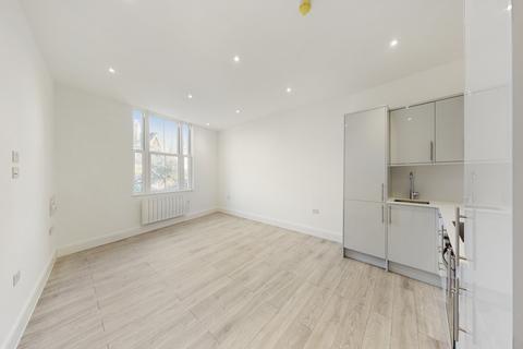 undefined, Bushey Grove Road, Bushey, WD23
