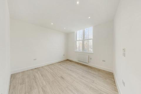 undefined, Bushey Grove Road, Bushey, WD23