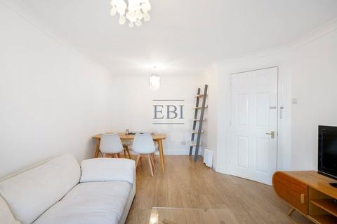 2 bedroom apartment for sale, Galleons View, 1 Stewart Street, London, E14