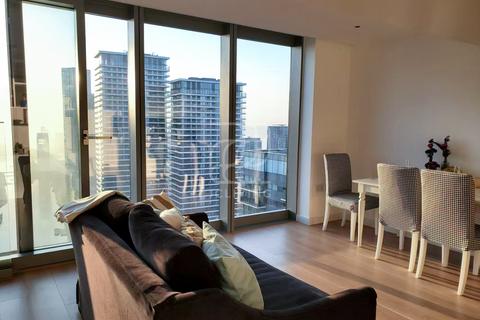 Studio to rent, London, E14