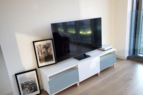 Studio to rent, London, E14