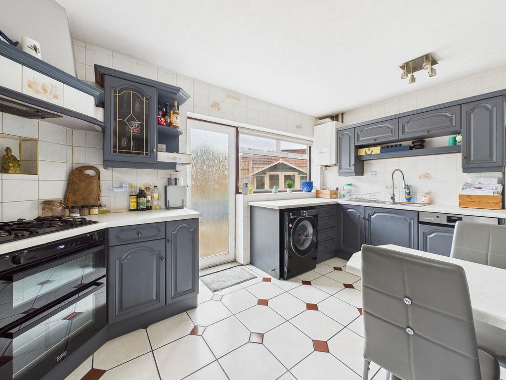 Dining/Kitchen