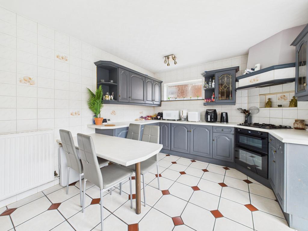 Dining/Kitchen