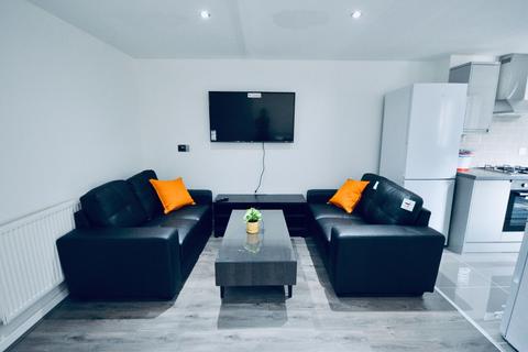 6 bedroom house to rent, Portman Road, Liverpool L15
