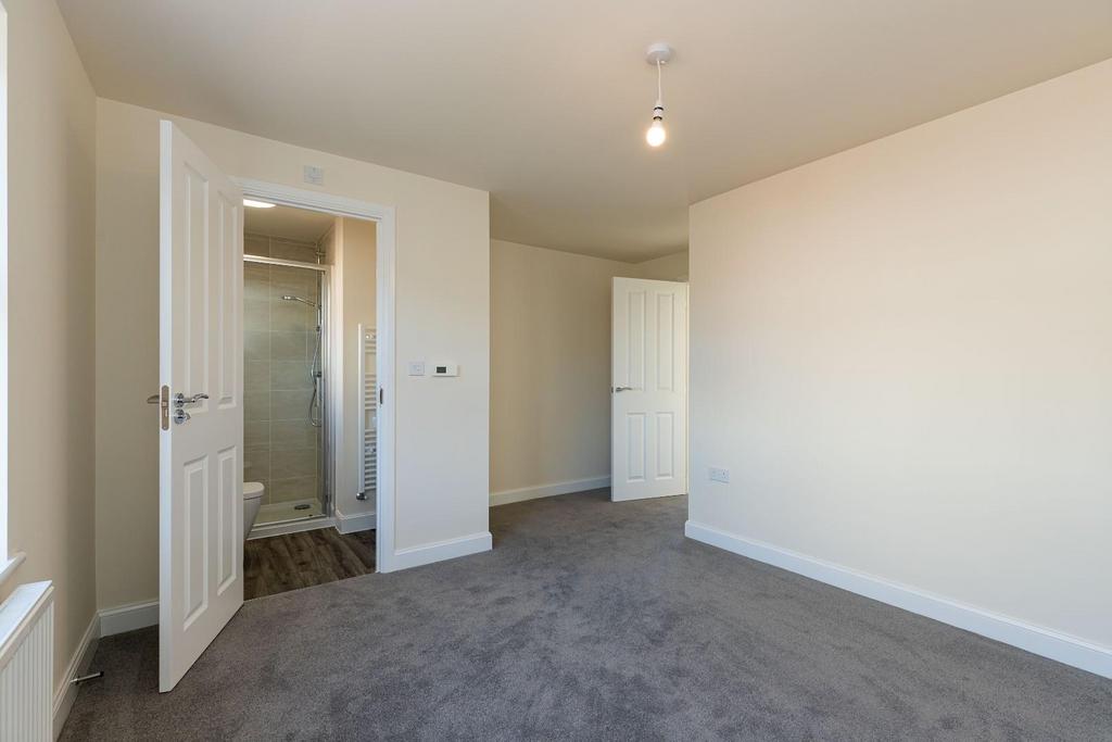 15 - 1st Bedroom.jpg
