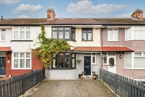Southland Way, Hounslow TW3