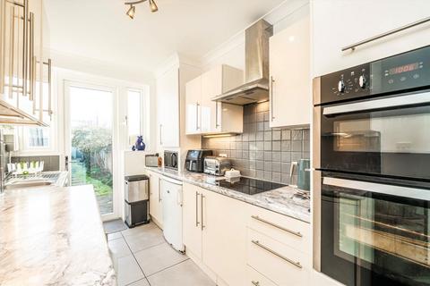 4 bedroom terraced house for sale, Southland Way, Hounslow TW3