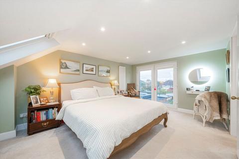 20 Southland Way, Hounslow, TW3 2RH