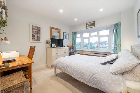 20 Southland Way, Hounslow, TW3 2RH
