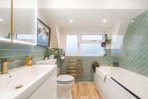 20 Southland Way, Hounslow, TW3 2RH