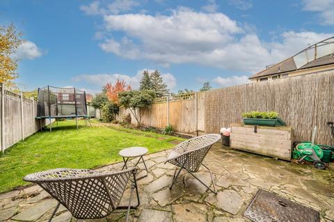 20 Southland Way, Hounslow, TW3 2RH