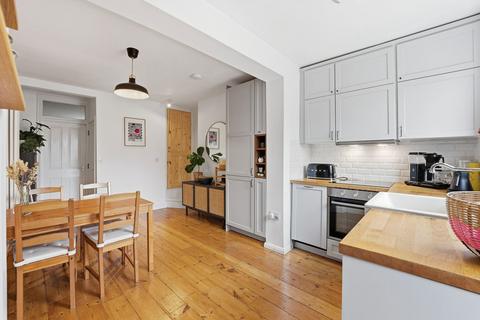 undefined, Campbell Grove, Nottingham, Nottinghamshire, NG3 1HA