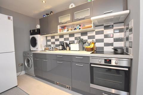 2 bedroom apartment for sale, Lambrook House, Wincanton, Somerset, BA9