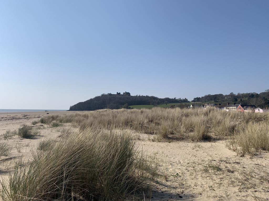 Llansteffan beach