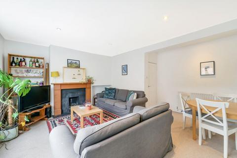 3 bedroom flat for sale, St. Albans Villas, London