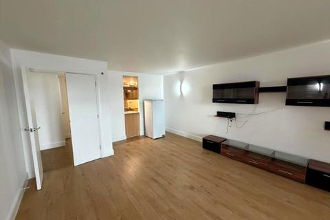 2 bedroom flat to rent, Westferry Road, Canary Wharf E14