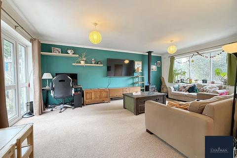 undefined, Glamorgan Terrace, Gilfach Goch, CF39