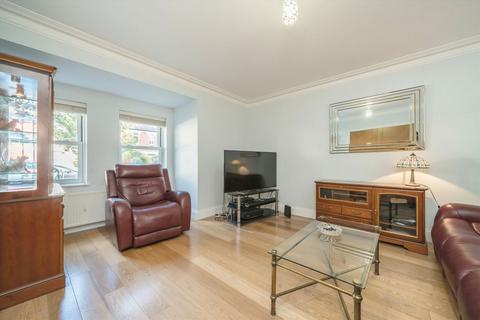 undefined, Niagara Avenue, London W5