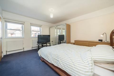 13 Niagara Avenue, London, W5 4UD