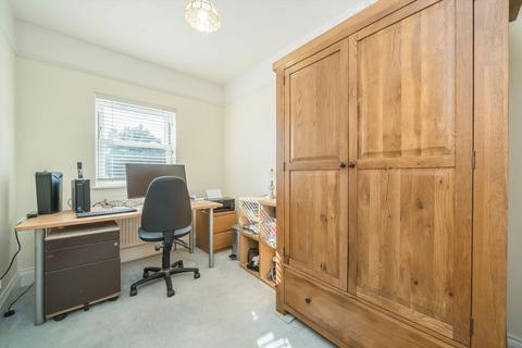 13 Niagara Avenue, London, W5 4UD