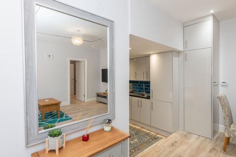 2 bedroom flat to rent, St. Marys Butts, Reading, RG1