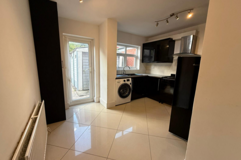 4 bedroom semi-detached house to rent, Potter Street, Northwood, HA6