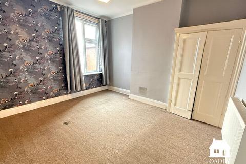 4 bedroom terraced house for sale, Fosse Road South, Leicester, LE3