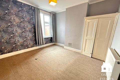 4 bedroom terraced house for sale, Fosse Road South, Leicester, LE3