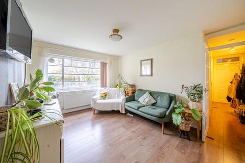 2 bedroom flat for sale, Hornsey Lane, London, N6