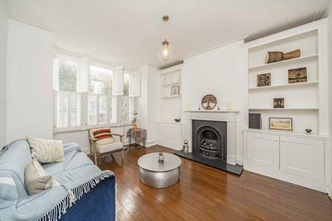 2 bedroom flat for sale, Quinton Street, London SW18