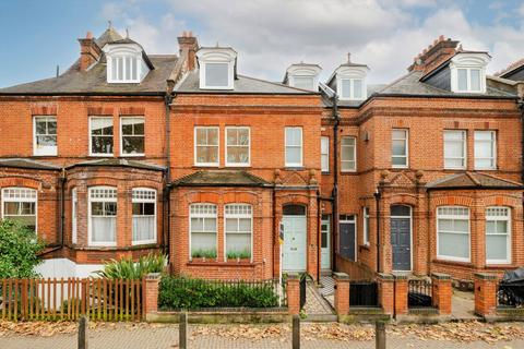 Allfarthing Lane, London SW18