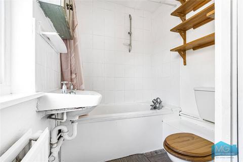 undefined, Clissold Close, London, N2