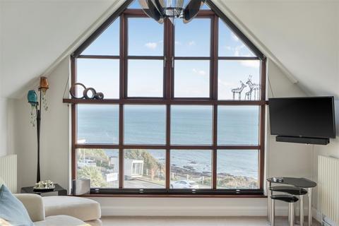 2 bedroom apartment for sale, Falmouth