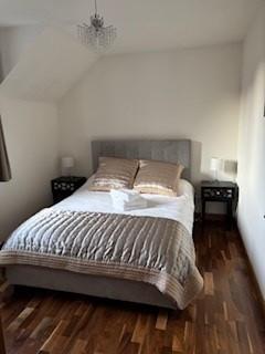 Bedroom7