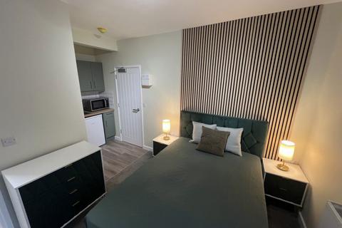 undefined, Rm 2, 71 Aldermans Drive, PE3 6AX