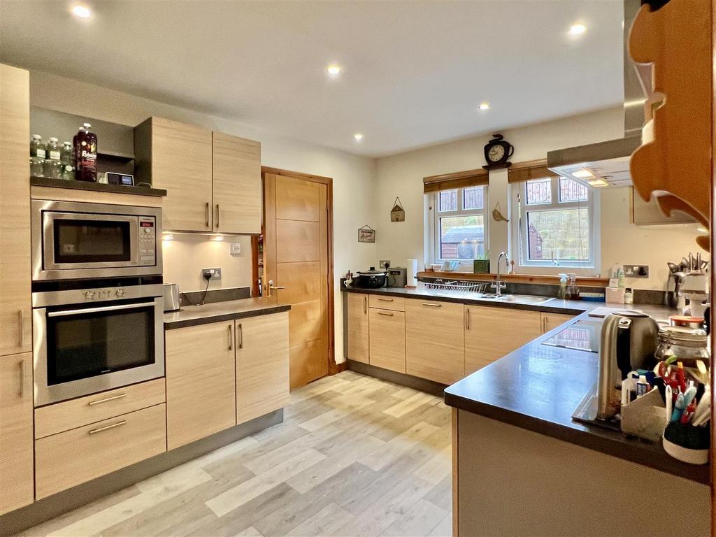 Clover Way, Blairhall