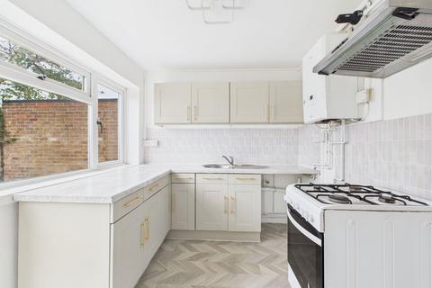 2 bedroom semi-detached house for sale, Ingleside Crescent, Lancing, BN15 8EW